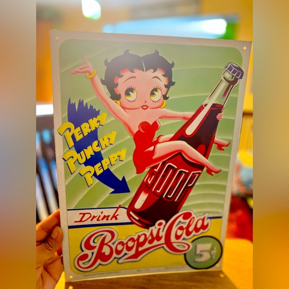 **VINTAGE** Boopsi-Cola Betty Boop Tin - Picture 1 of 1